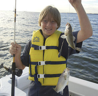 Jamestown, VA sightseeing charter boat photo